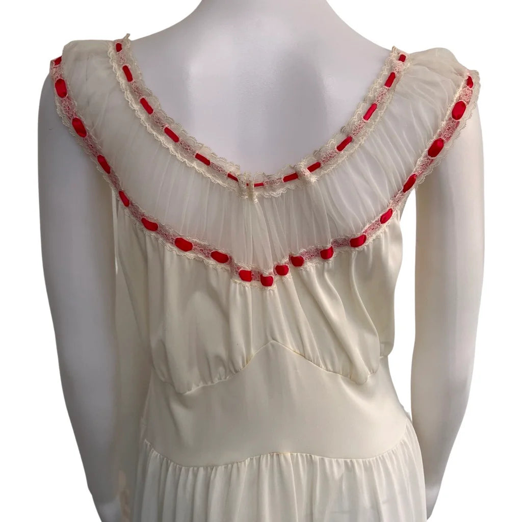 Rare Vintage 1950s Van Raalte Myth Nightgown
