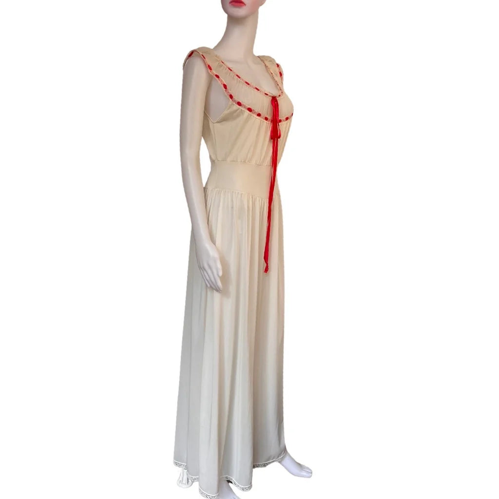 Rare Vintage 1950s Van Raalte Myth Nightgown