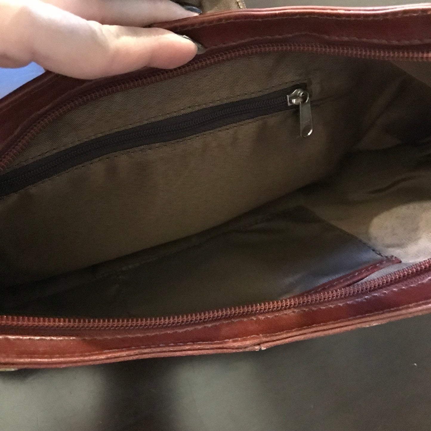 1970s LEATHER BAG