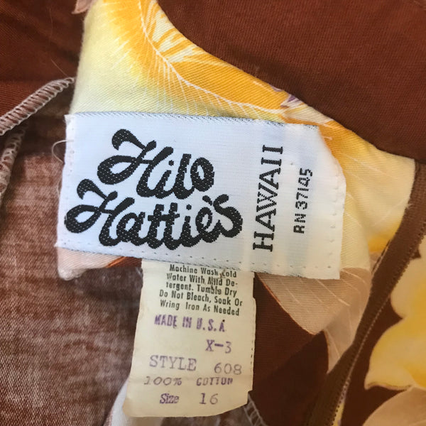 Vintage 1970s Hilo Hattie Hawaiian Print Dress