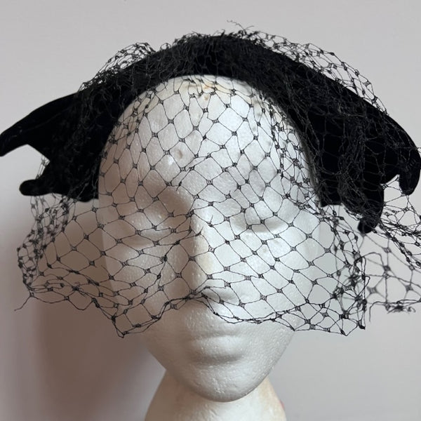 Vintage 1940s Hat with Netting