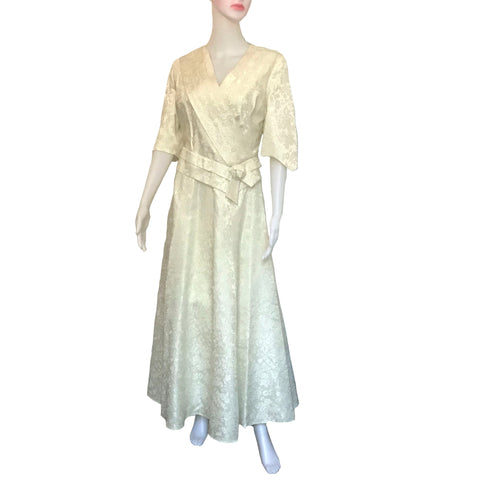 Vintage 1950s Cream-Colored Wedding Gown