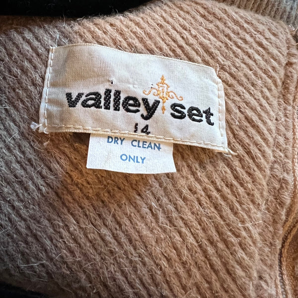 Vintage 1960s Valley Set Knit Dress