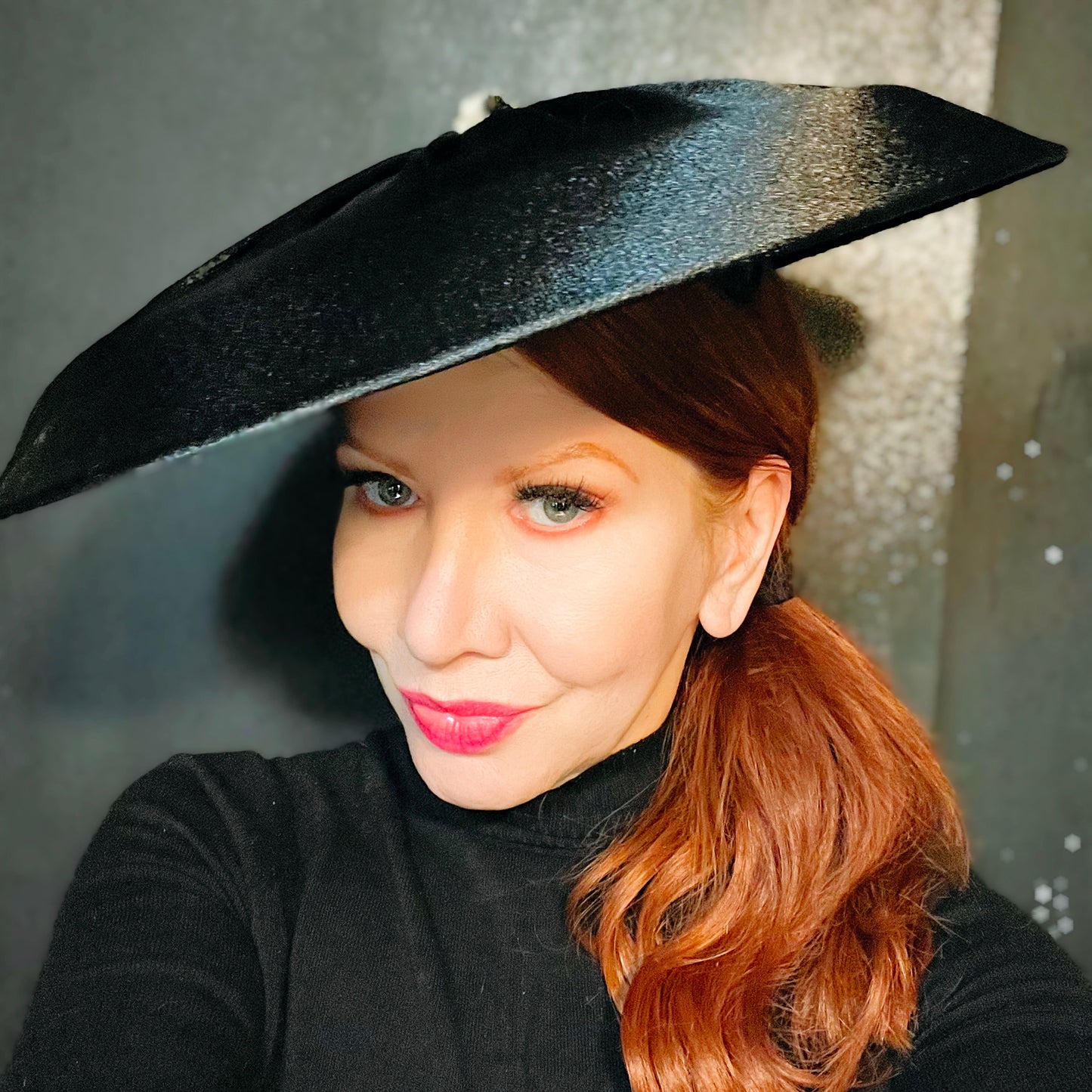 Vintage 1940s Black Cartwheel Hat (RARE)