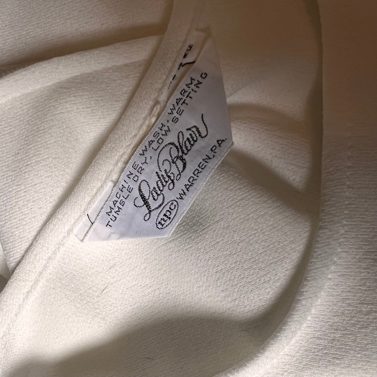 Vintage 1970s White Formal Prom/Maxi/Wedding Dress